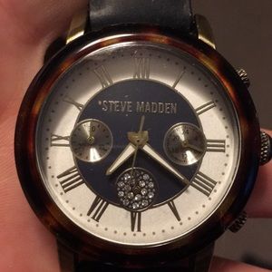 Steve Madden wrist watch